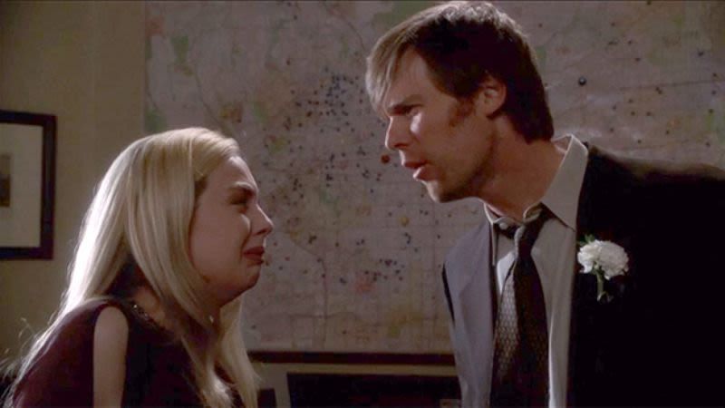 A dos metros bajo tierra : Foto