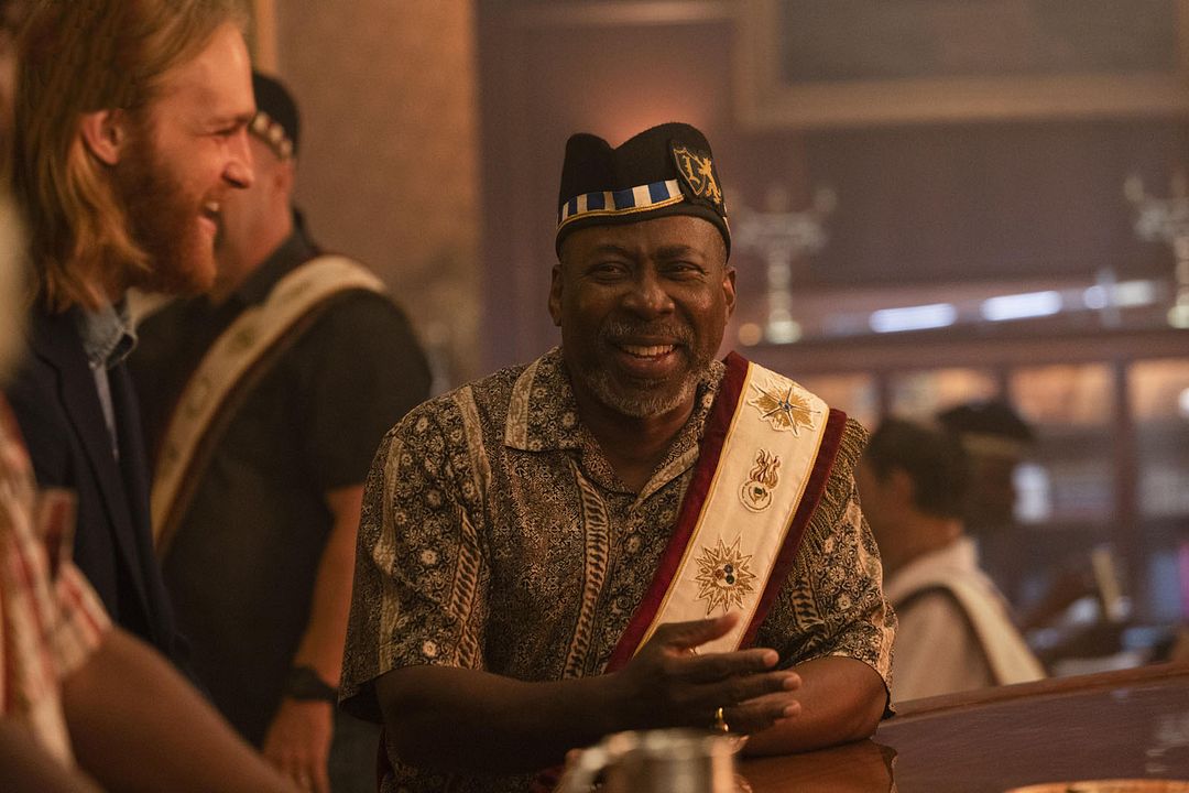 Lodge 49 : Foto Brent Jennings