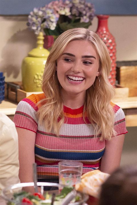 American Housewife (2016) : Foto Meg Donnelly