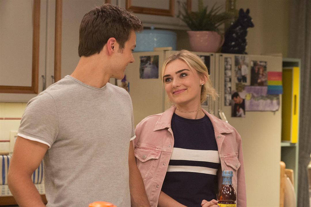 American Housewife (2016) : Foto Meg Donnelly