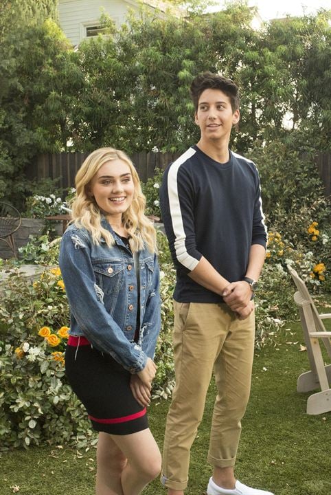 American Housewife (2016) : Foto Milo Manheim, Meg Donnelly