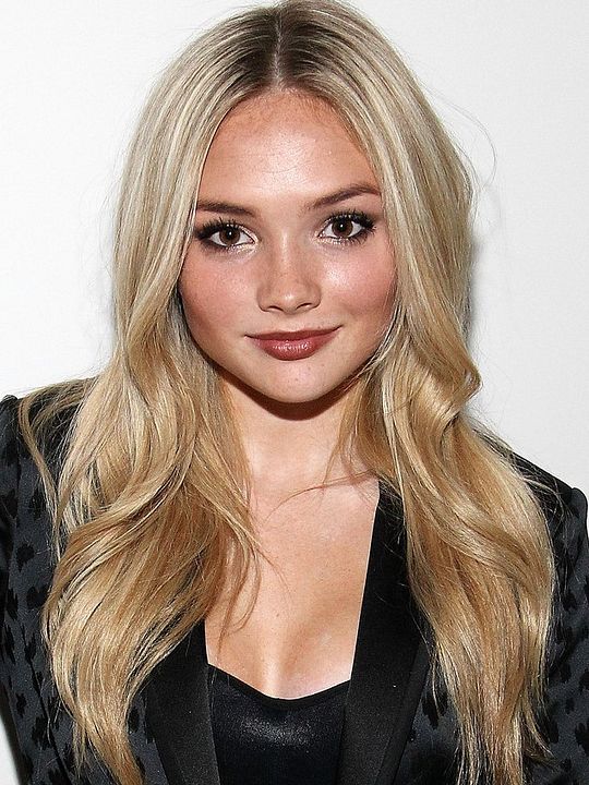 Cartel Natalie Alyn Lind