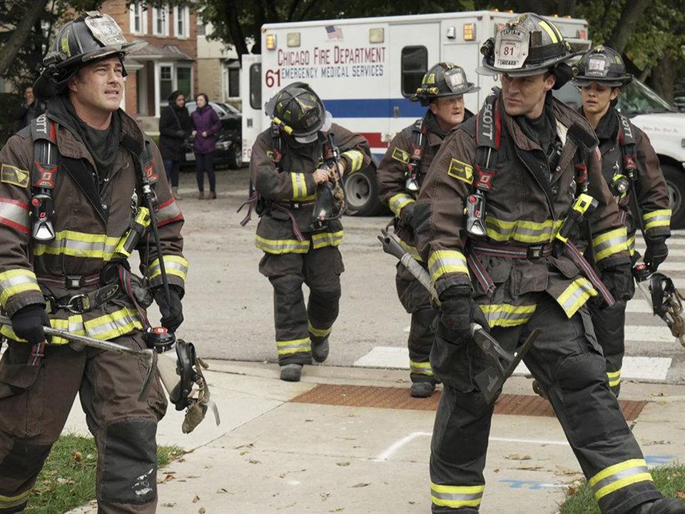 Chicago Fire : Foto Miranda Rae Mayo, Taylor Kinney, Christian Stolte, Jesse Spencer