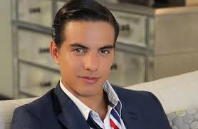 Foto Vadhir Derbez