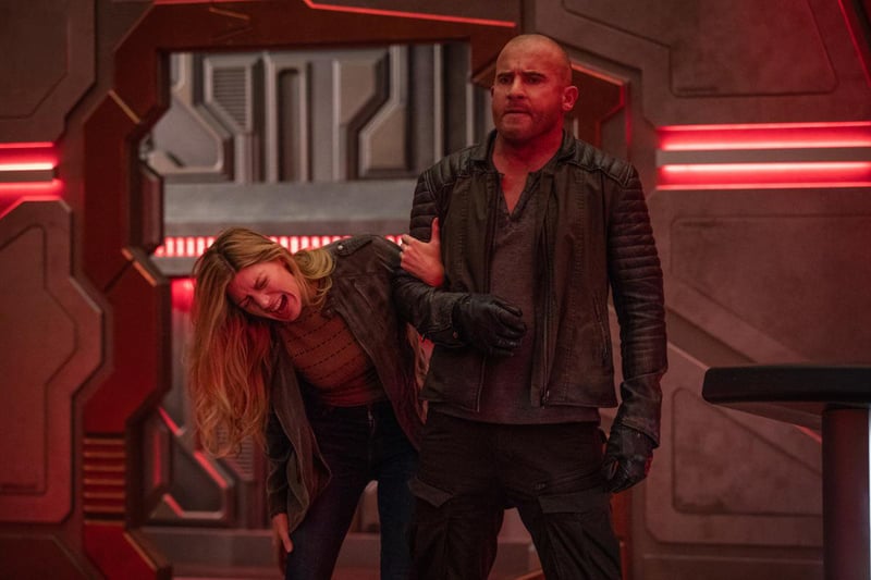 DC's Legends of Tomorrow : Foto Dominic Purcell, Jes Macallan