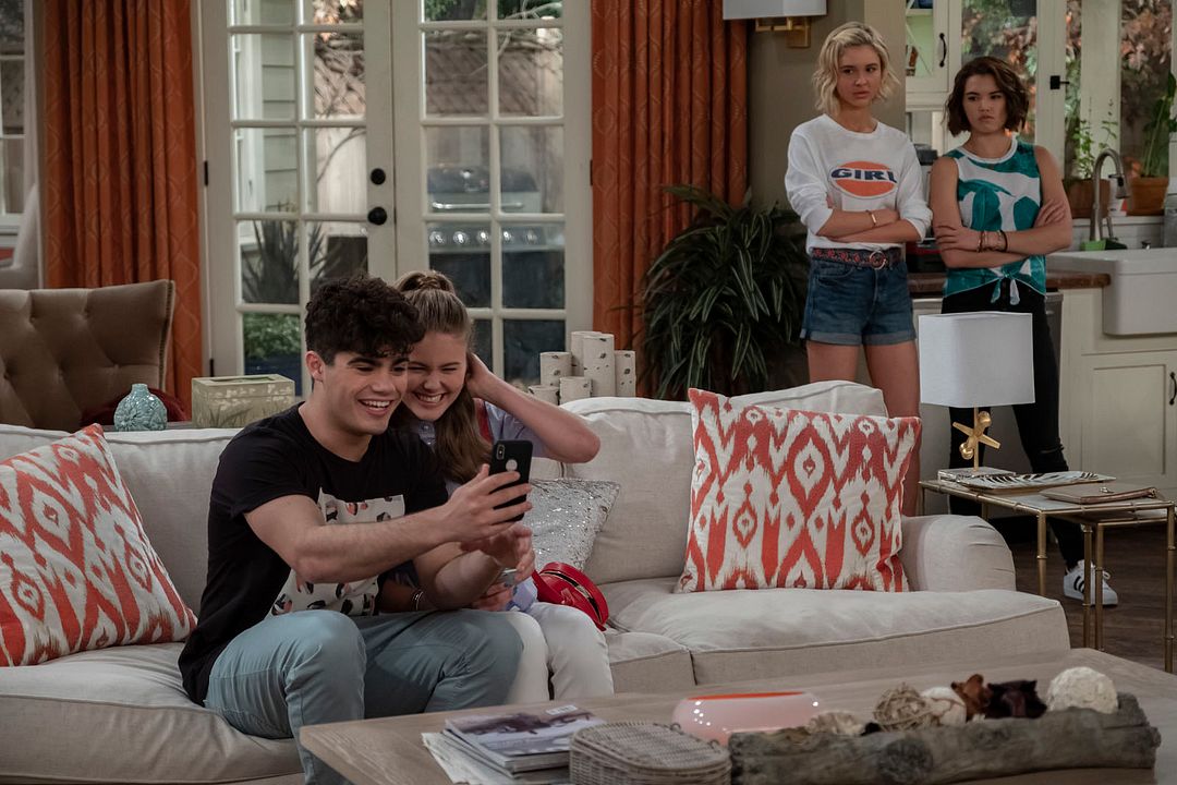 Alexa & Katie : Foto Isabel May, Paris Berelc