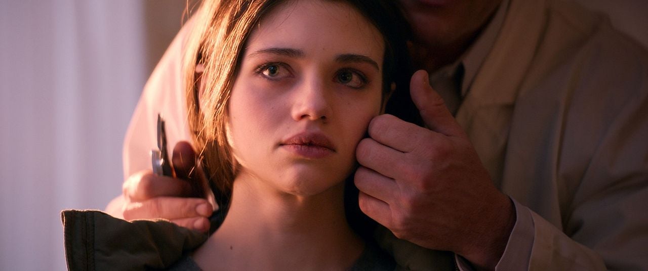 Look Away : Foto India Eisley