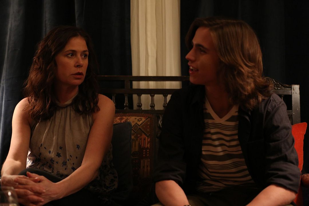 Anything : Foto Maura Tierney, Tanner Buchanan