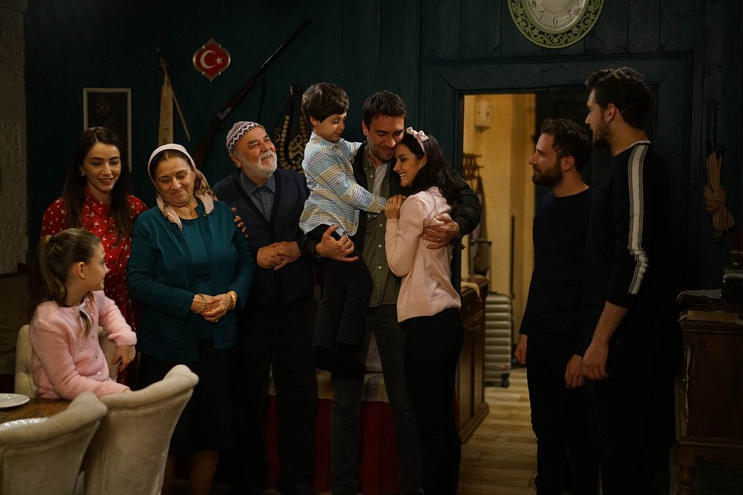 Fugitiva (Sen Anlat Karadeniz) : Foto