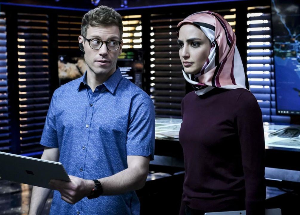 NCIS: Los Ángeles : Foto Barrett Foa, Medalion Rahimi