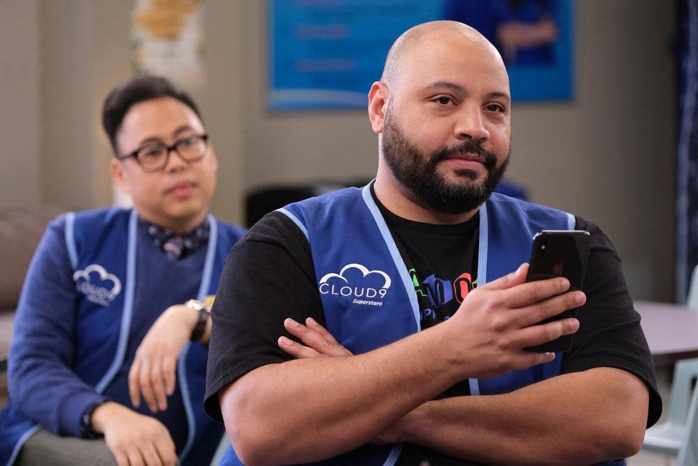 Superstore : Foto Colton Dunn, Nico Santos