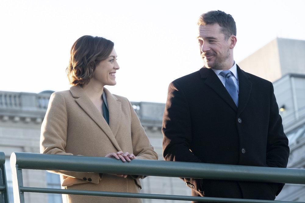 Bluff City Law : Foto Barry Sloane, Caitlin McGee