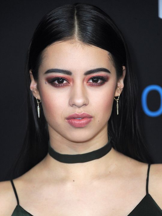 Cartel Amber Midthunder