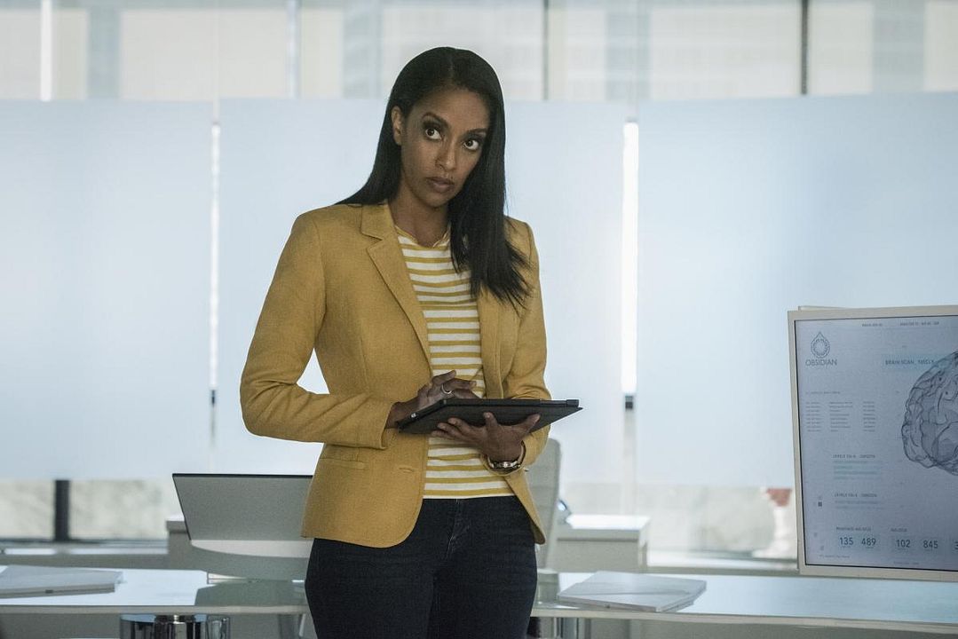 Supergirl Foto Azie Tesfai 96 Sobre Un Total De 552 SensaCine