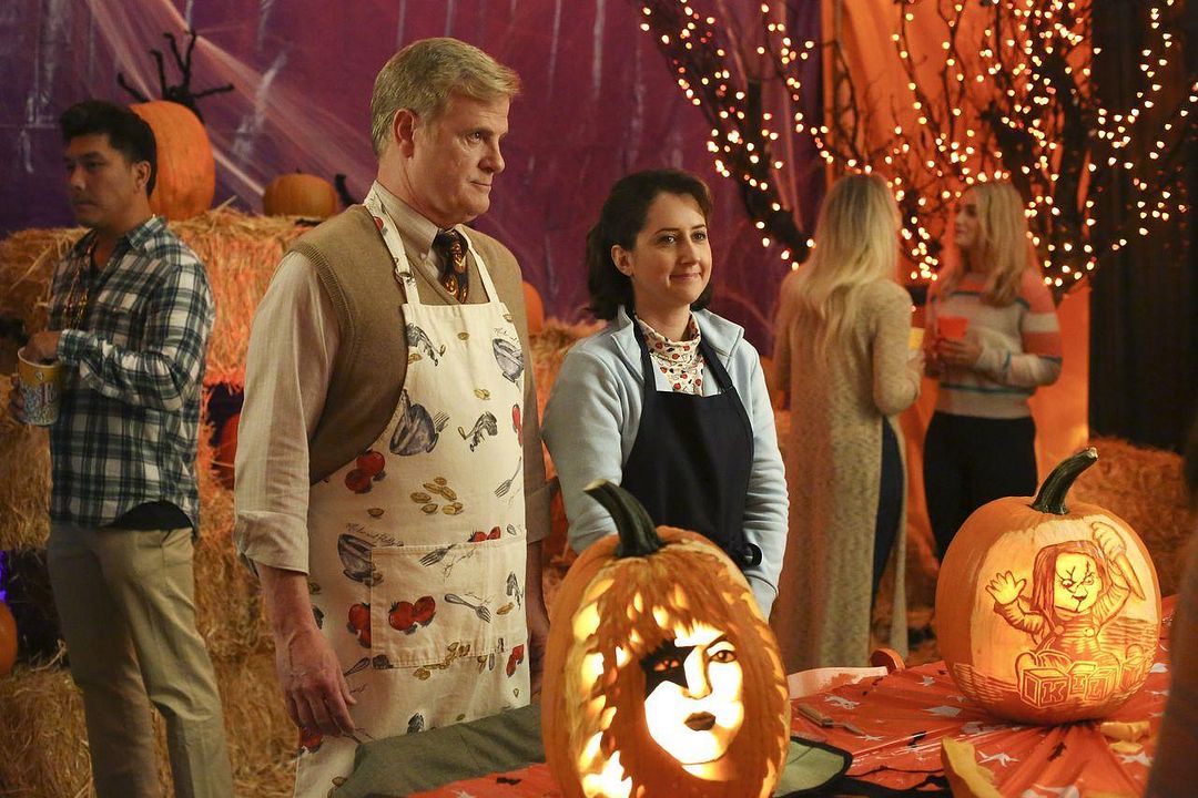 American Housewife (2016) : Foto Jerry Lambert, Julie Meyer