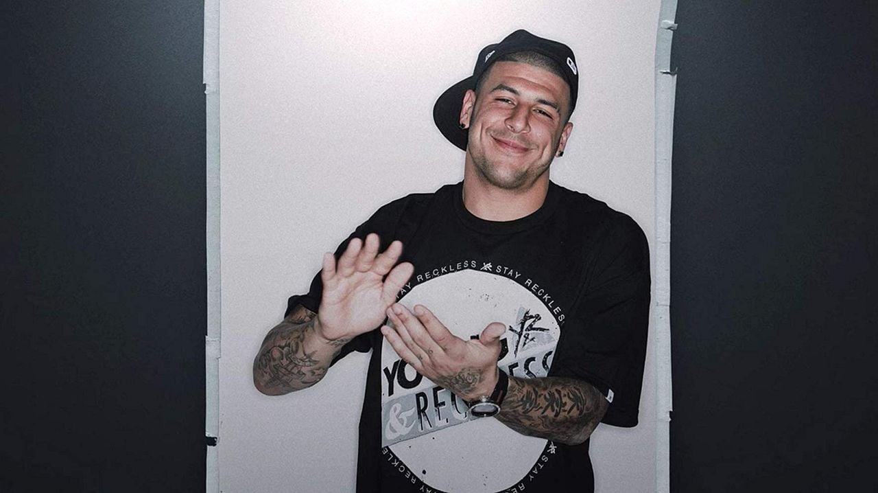 La mente de un asesino: Aaron Hernandez : Cartel