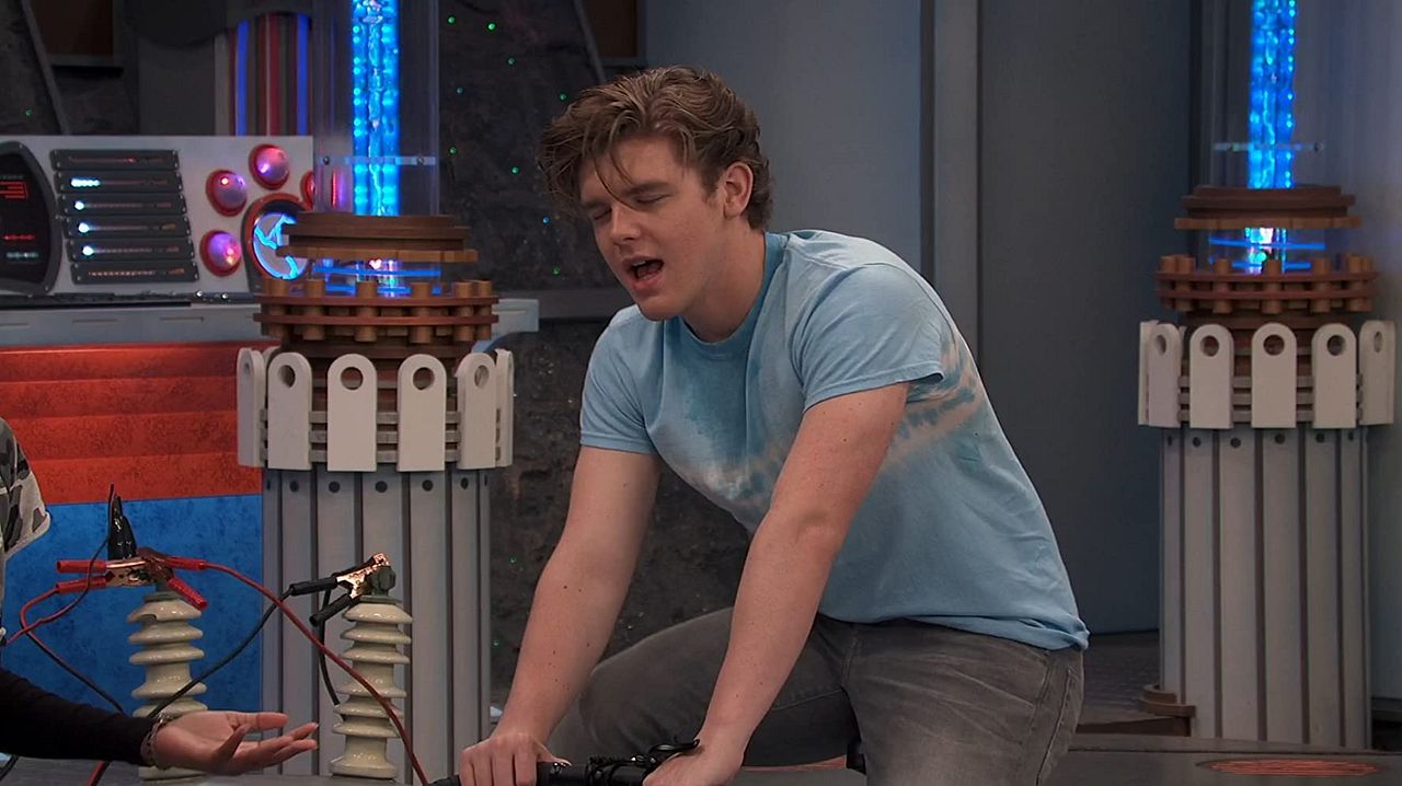 Henry Danger : Cartel