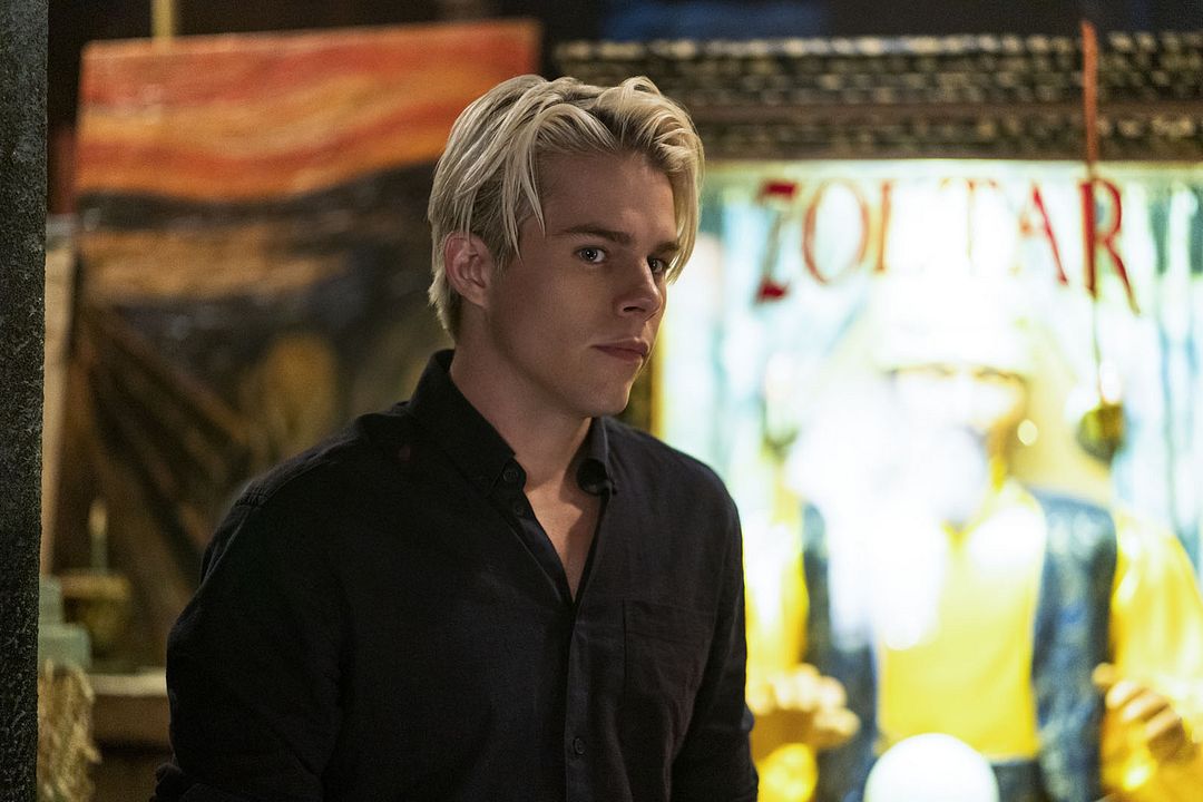 La Orden : Foto Jake Manley