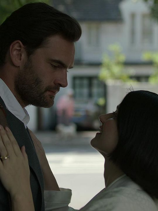 Detrás de sus ojos : Cartel