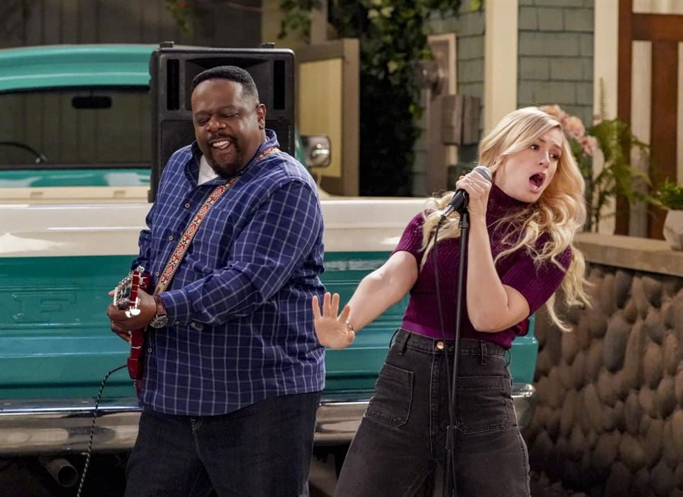 The Neighborhood : Foto Cedric The Entertainer, Beth Behrs