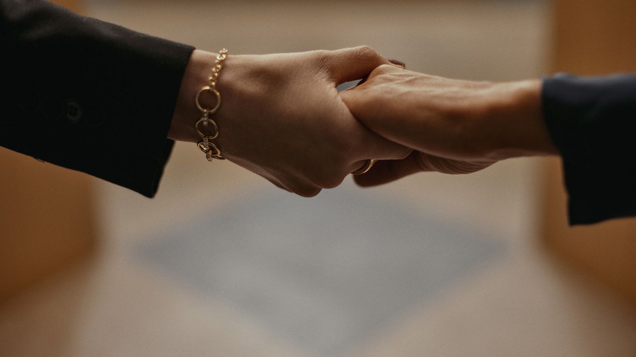 Reza, obedece, mata (Knutby) : Foto