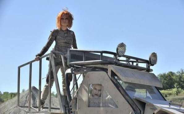 Defiance : Foto Stephanie Leonidas