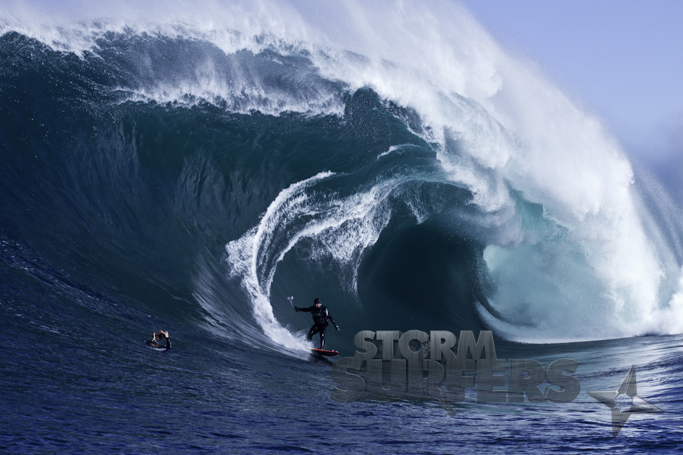 Storm Surfers 3D (Surfistas de tormentas) : Foto