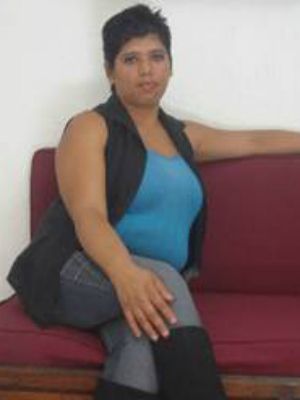 Cartel Reina Julieta Torres