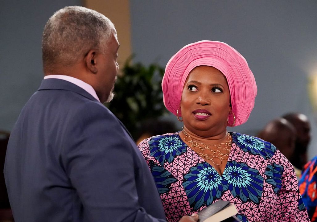 Bob Hearts Abishola : Foto