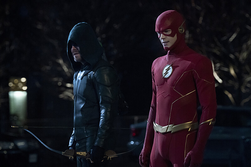 The Flash : Foto Stephen Amell, Grant Gustin