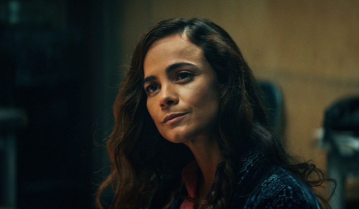 Hypnotic : Foto Alice Braga