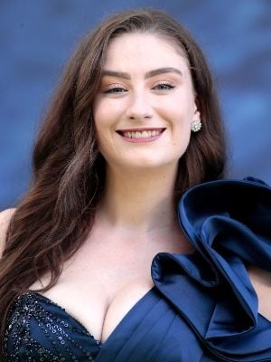 Cartel Amber Doig-Thorne