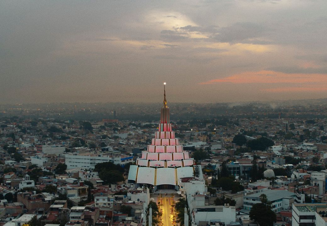 La oscuridad de La Luz del Mundo : Foto