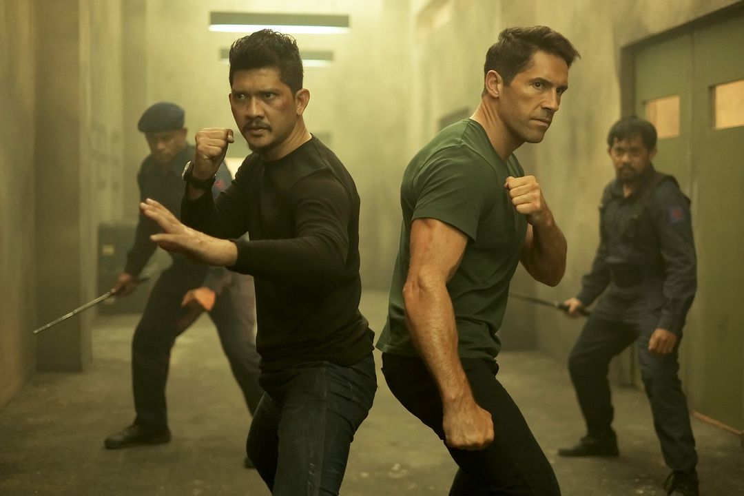 Foto Iko Uwais, Scott Adkins