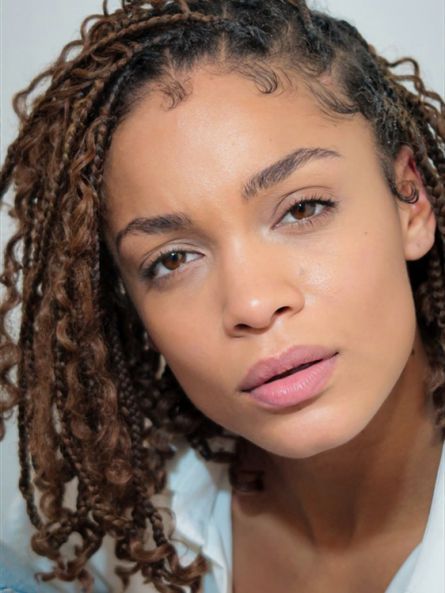 Cartel Yowa-Angélys Tshikaya