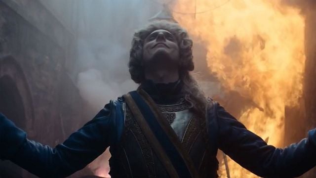 La Revolución Tráiler VOSE